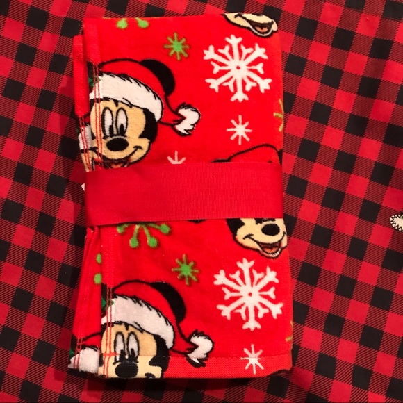 Two Santa Mickey Mouse red Christmas hand Towels - Picture 3 of 7